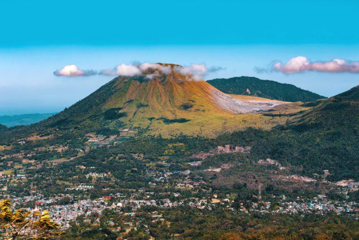 Mahawu volcano, Sulawesi, Indonesia