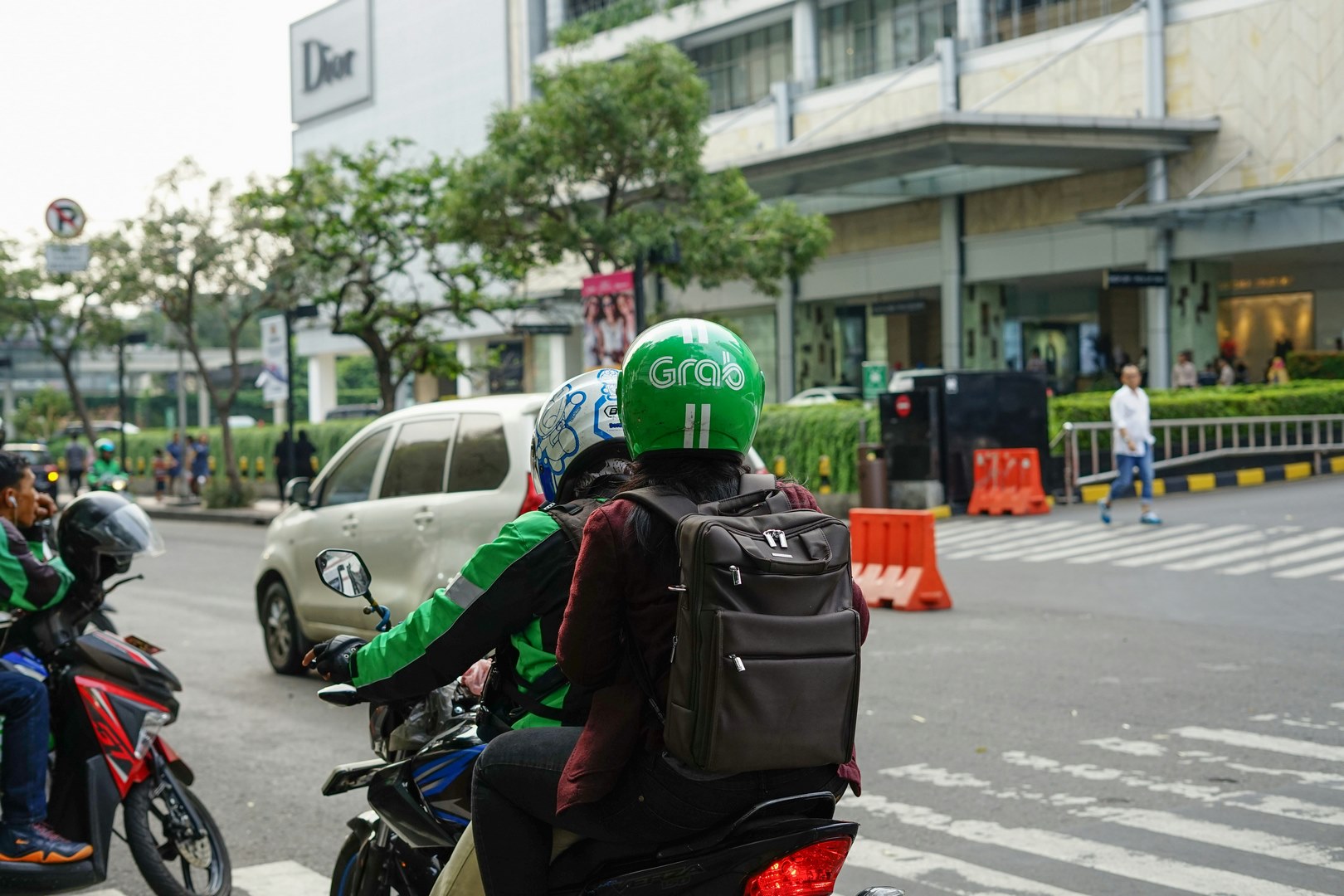 using grab to kota tua jakarta