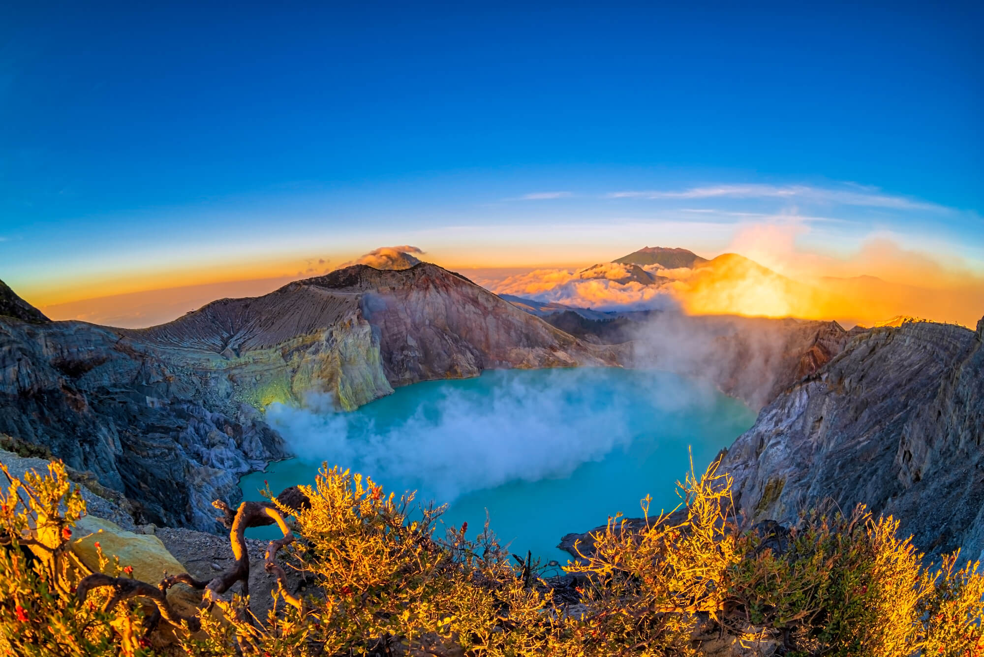 sunrise kawah ijen