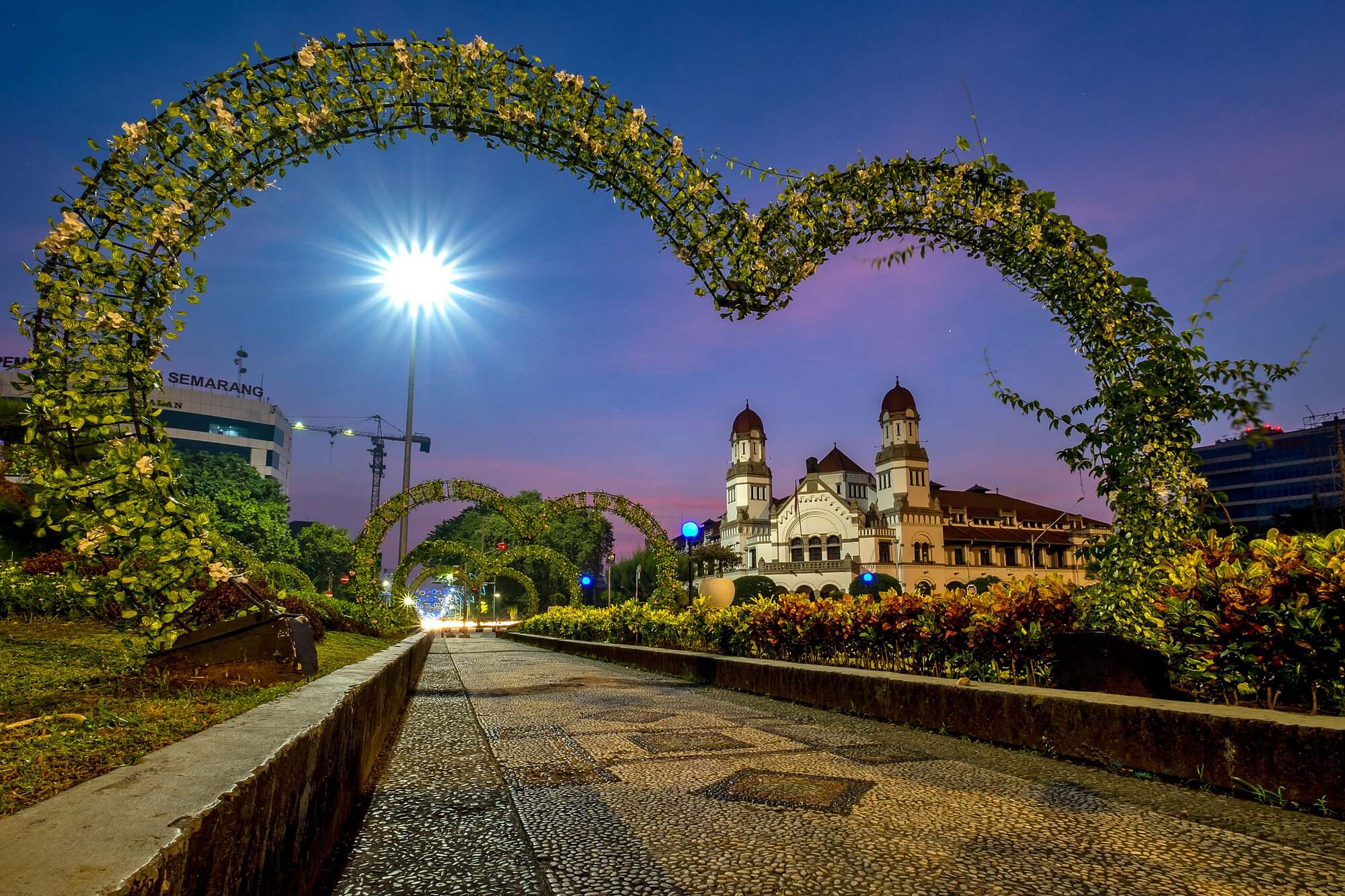 semarang at night