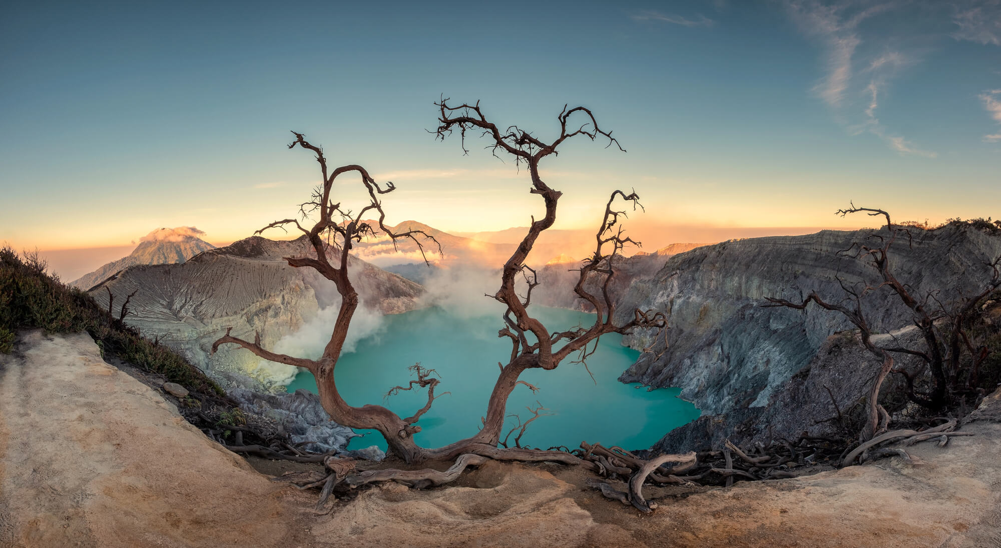 popular photo spot kawah ijen