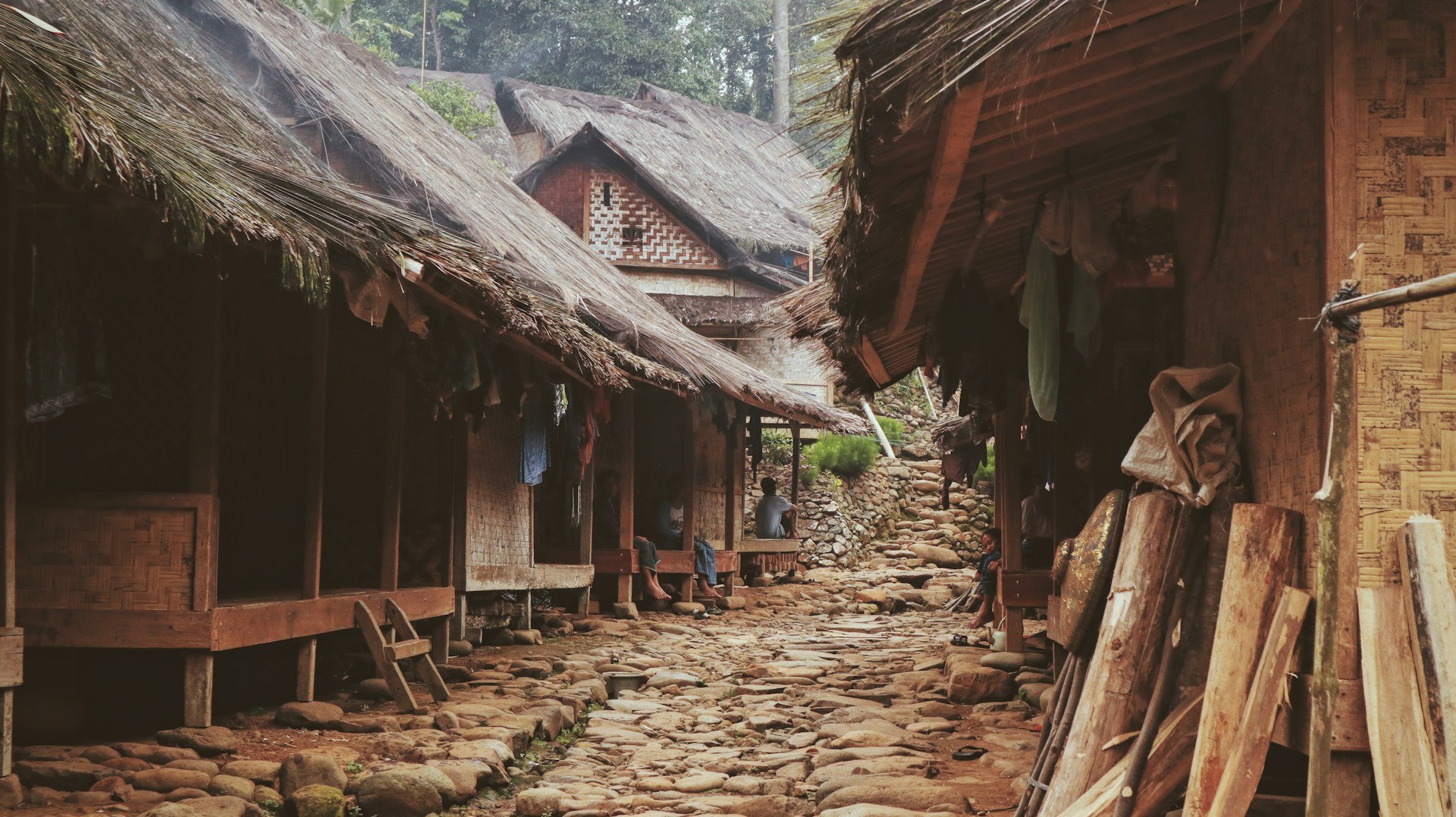 houses in baduy villages