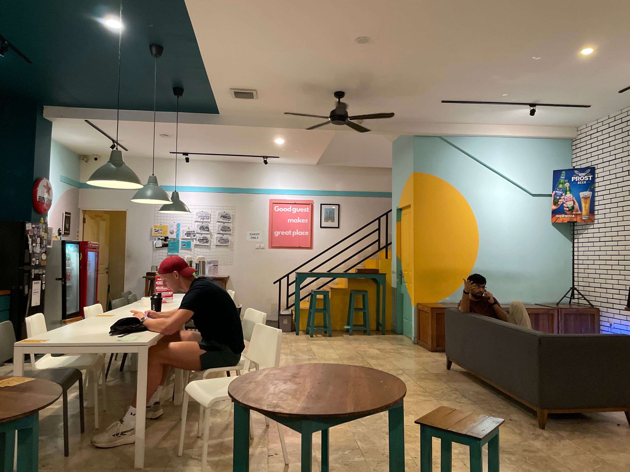 wonderloft hostel in jakarta